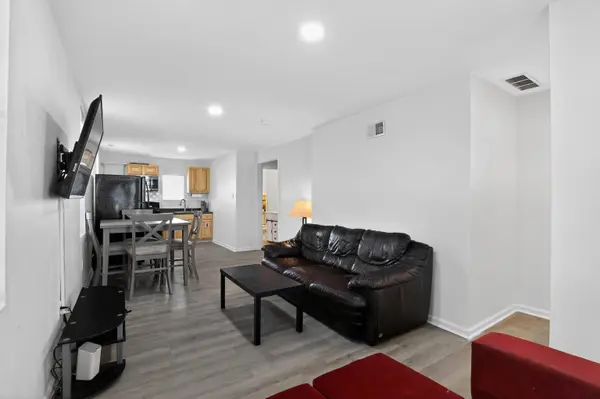 230 W Magnolia Street, Wildwood, NJ 08260-2456