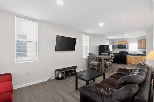 230 W Magnolia Street, Wildwood, NJ 08260-2456