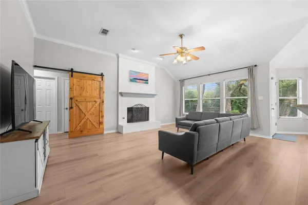 105 Oakmont CT, Georgetown, TX 78628