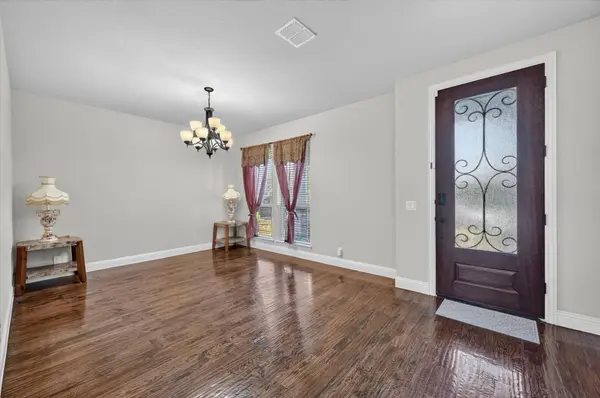 316 Jernigan DR, Euless, TX 76040