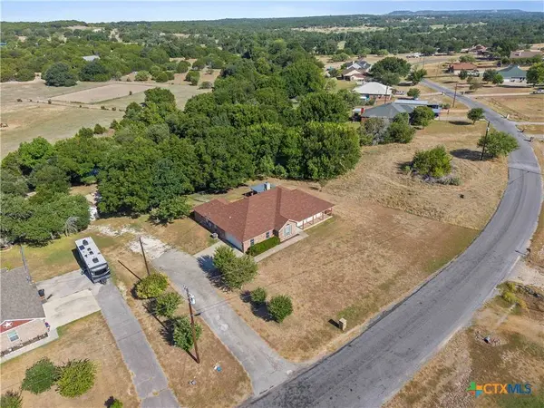 825 County Road 3350, Kempner, TX 76539