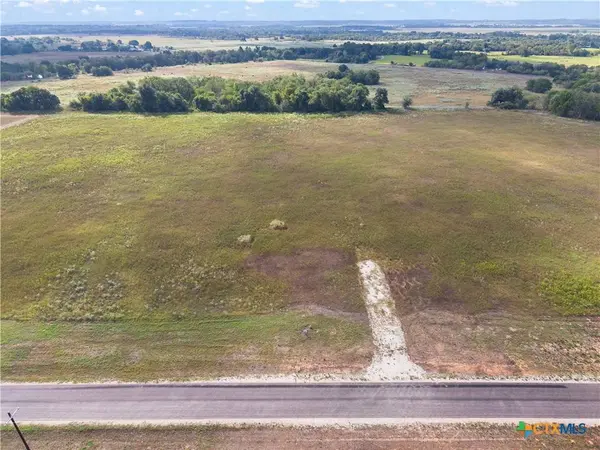 172 Highland DR, Cameron, TX 76520