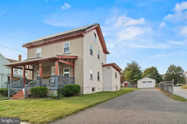 219 BROAD ST, Elmer, NJ 08318