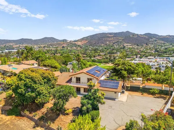 326 Sunrise Circle, Vista, CA 92084