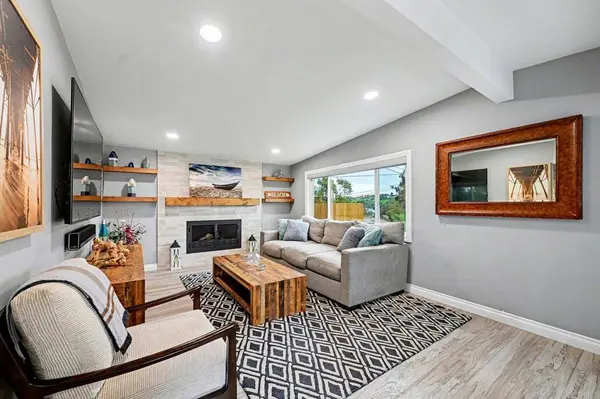 2820 Macdonald St, Oceanside, CA 92054