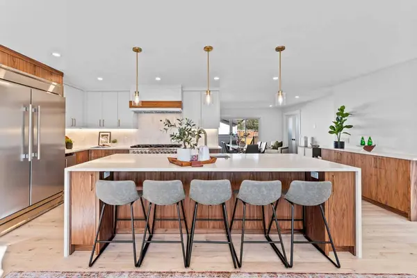 1275 Lake Sundance CRES SE, Calgary, AB T2J 2S7