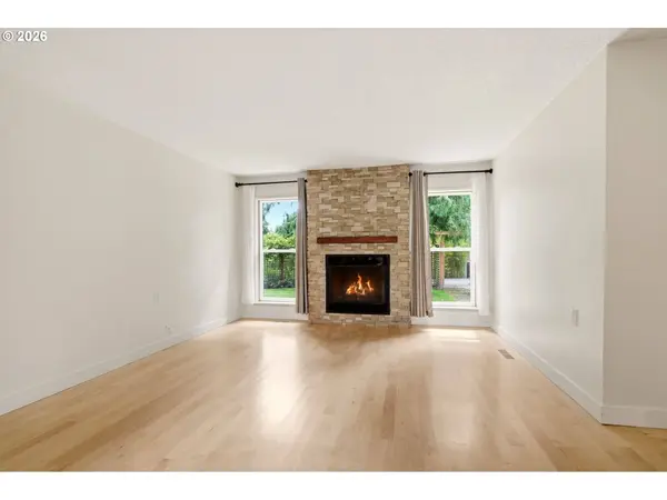 5019 SW SWEENEY ST, Portland, OR 97221