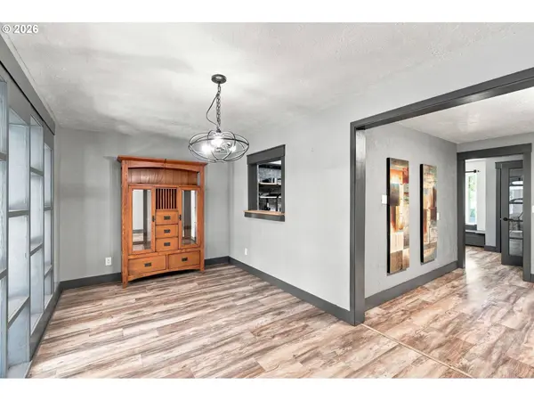 390 SUNSET N AVE, Keizer, OR 97303