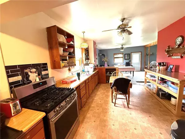 1953 E 4200 North RD, Rankin, IL 60960