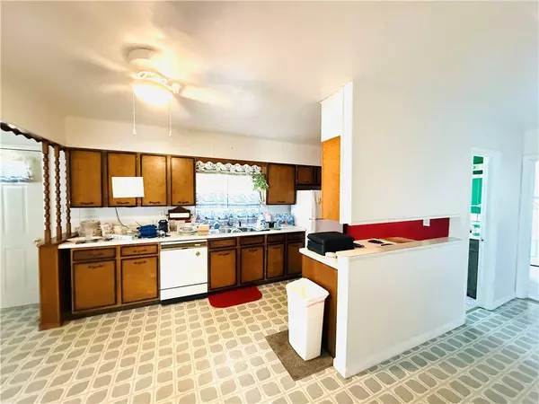 530 W Orange ST, Hoopeston, IL 60942