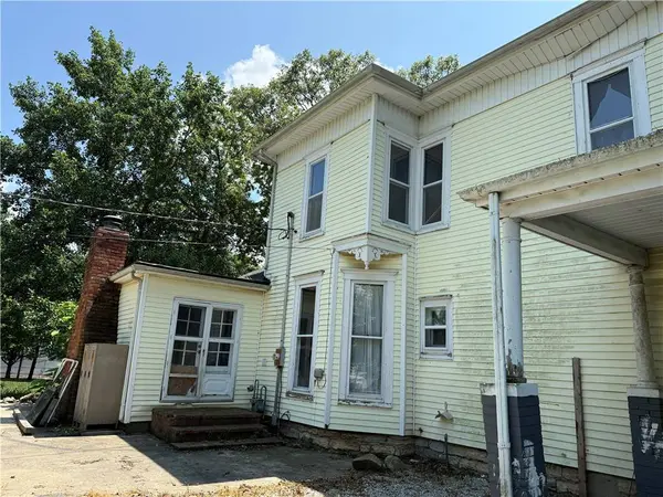 302 Maple ST, Rossville, IL 60963