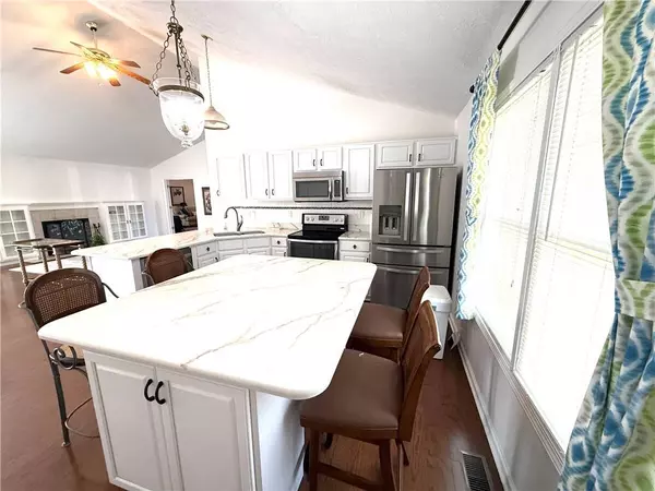 904 Lockhart ST, Hoopeston, IL 60942