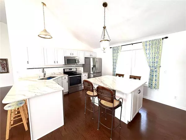 904 Lockhart ST, Hoopeston, IL 60942