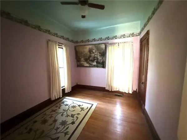 114 Henderson ST, Hoopeston, IL 60942