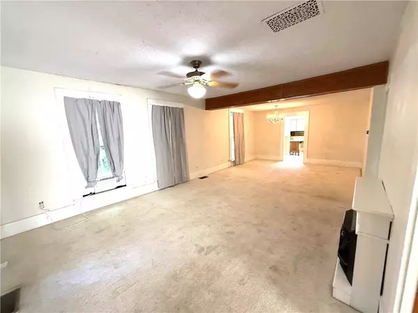 203 Gilbert ST, Rossville, IL 60963