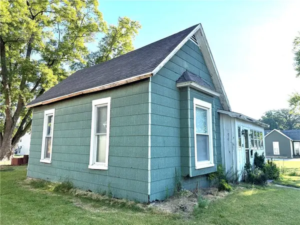 212 Park PL, Rossville, IL 60963