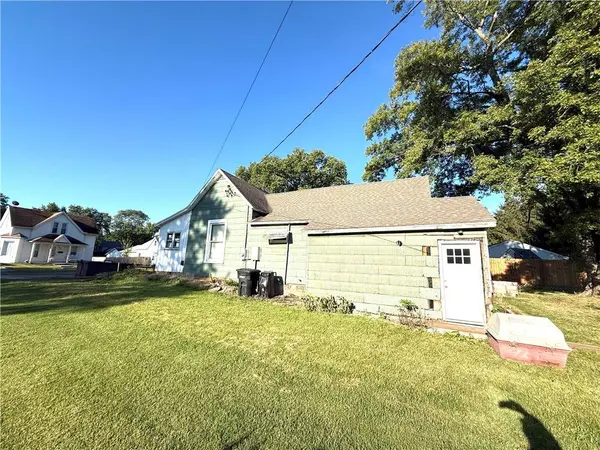 212 Park PL, Rossville, IL 60963