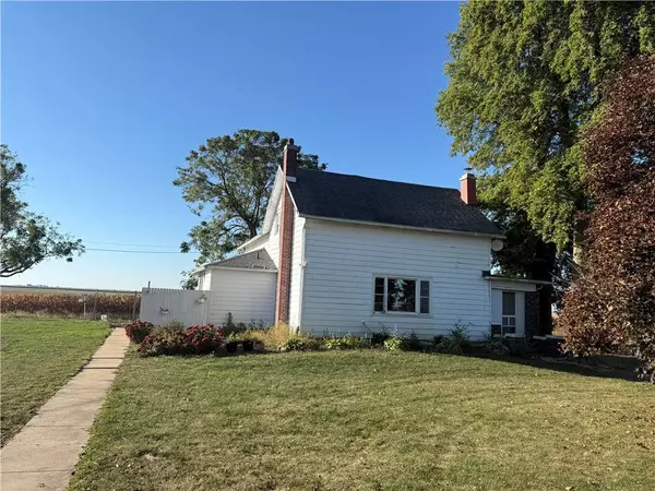 546 N 2400 E RD, Wellington, IL 60973