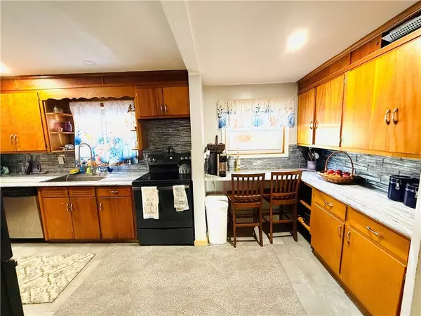 816 E Elm ST, Hoopeston, IL 60942