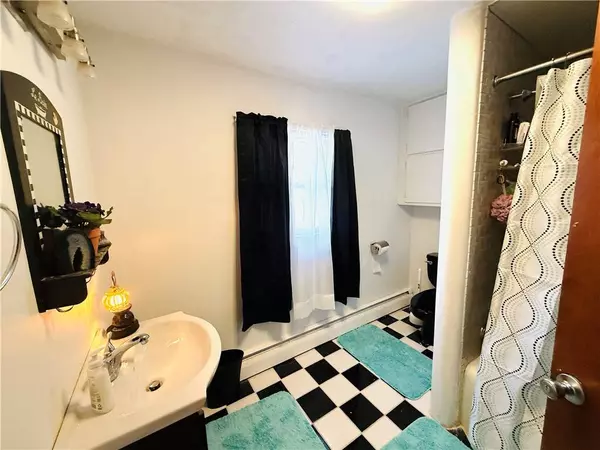 816 E Elm ST, Hoopeston, IL 60942