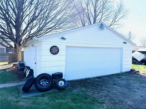 570 E FIRST NORTH ST, Wellington, IL 60973