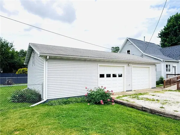 717 E Main ST, Hoopeston, IL 60942