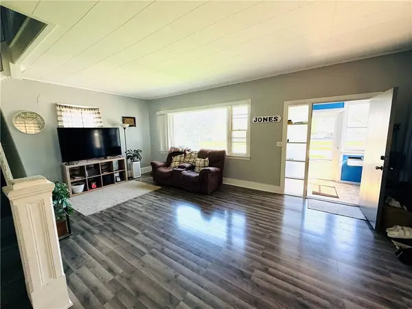 411 W Washington ST, Hoopeston, IL 60942