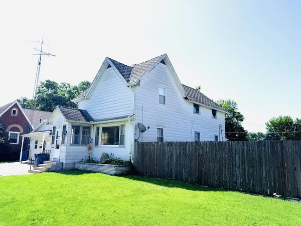 411 W Washington ST, Hoopeston, IL 60942