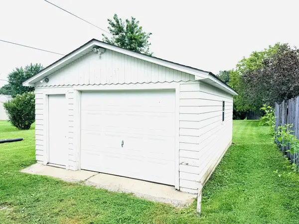 506 W Lincoln, Hoopeston, IL 60942