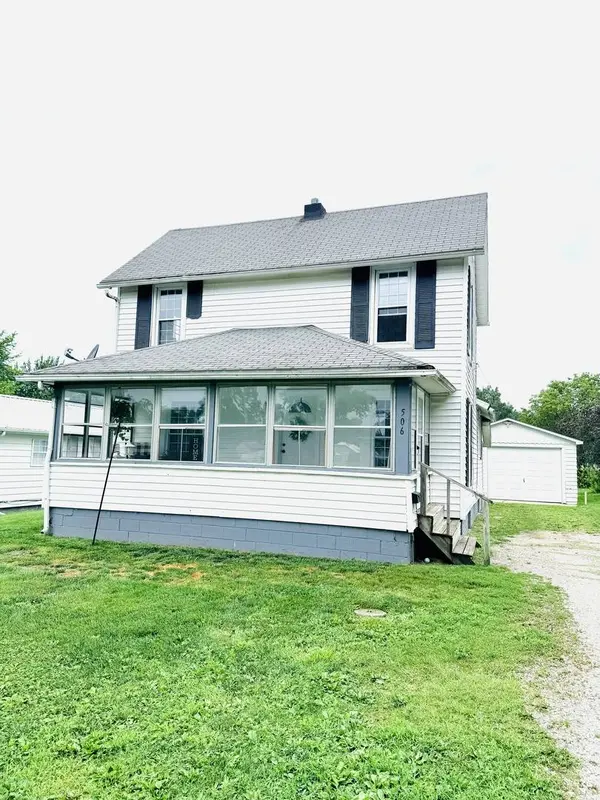 506 W Lincoln, Hoopeston, IL 60942