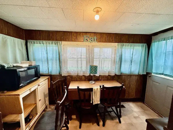 211 N 3rd ST, Hoopeston, IL 60942