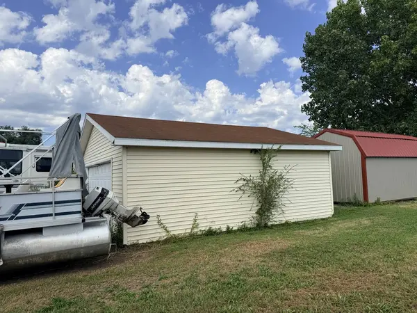 304 N 7th AVE, Hoopeston, IL 60942
