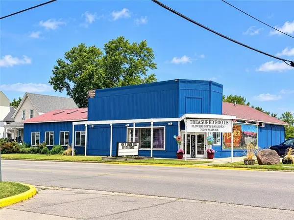 702 W MAIN ST