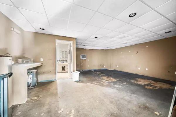 1445 Grange ST, Redding, CA 96001