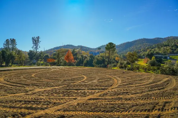 9705 Swasey DR, Redding, CA 96001