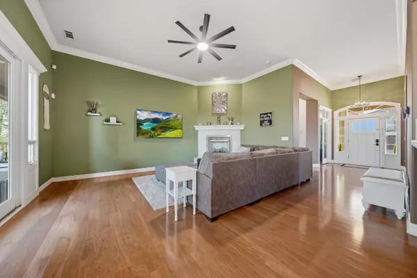 4613 Nantucket DR, Redding, CA 96001