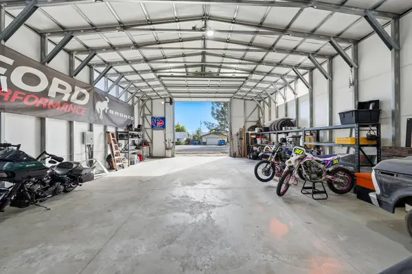 1692 Kildare DR, Redding, CA 96001