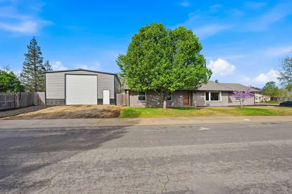 1692 Kildare DR, Redding, CA 96001