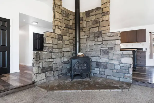 1692 Kildare DR, Redding, CA 96001