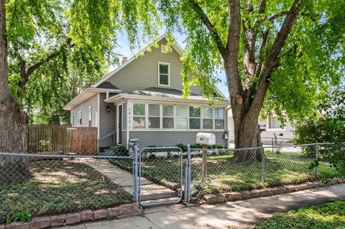 1815 Avenue E, Council Bluffs, IA 51501-2455
