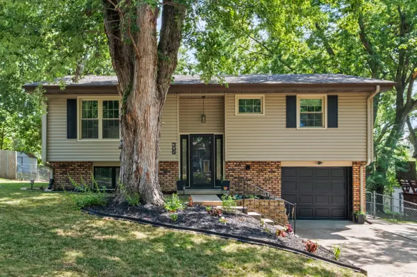 305 Ridgeway Dr, Glenwood, IA 51534-1220