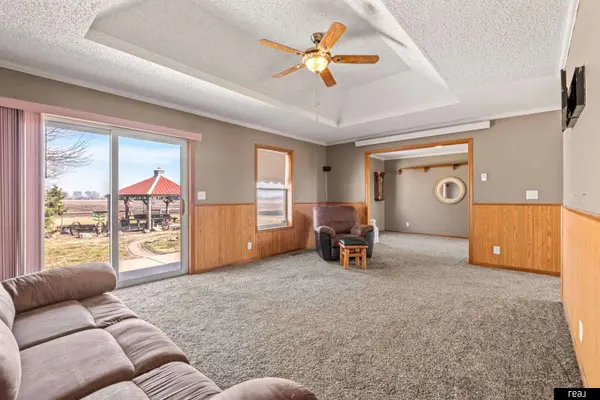 26110 W Maple RD, Waterloo, NE 68069