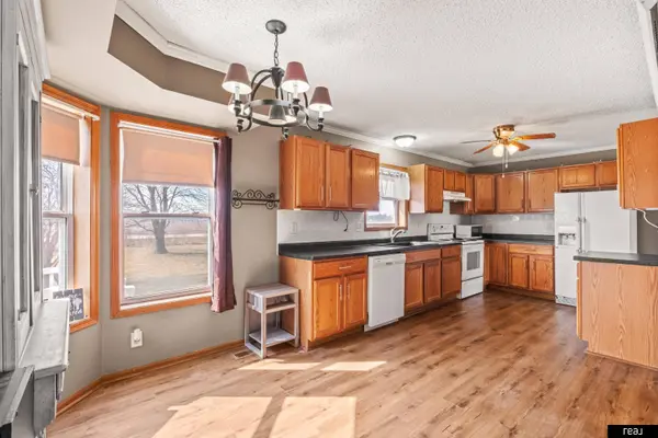 26110 W Maple RD, Waterloo, NE 68069