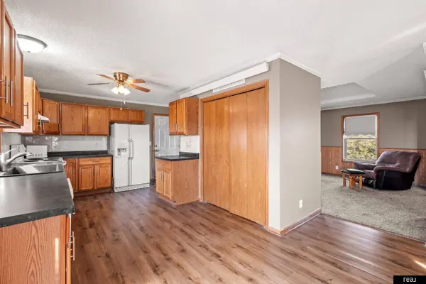 26110 W Maple RD, Waterloo, NE 68069