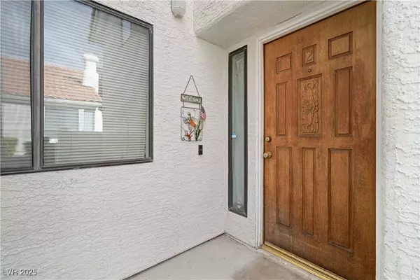 2720 Baycliff CT #2, Las Vegas, NV 89117