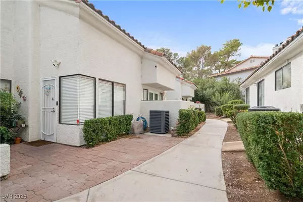 2720 Baycliff CT #2, Las Vegas, NV 89117