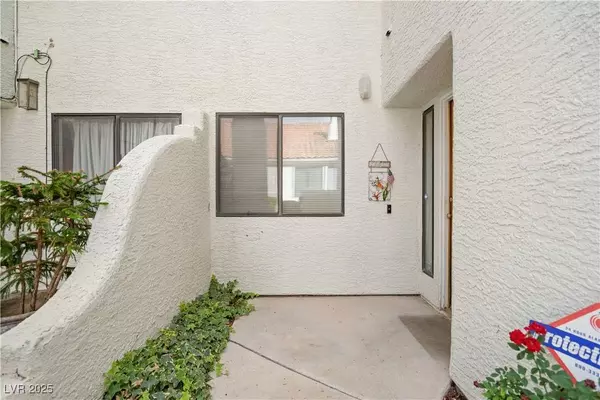 2720 Baycliff CT #2, Las Vegas, NV 89117