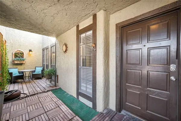 3946 Foxboro CIR, Las Vegas, NV 89121