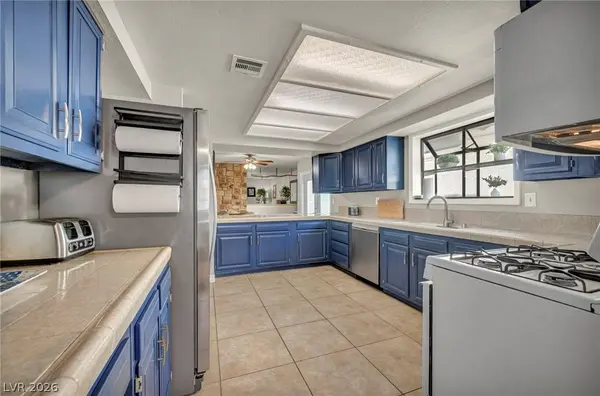 3946 Foxboro CIR, Las Vegas, NV 89121