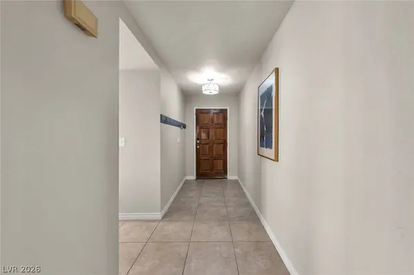 3946 Foxboro CIR, Las Vegas, NV 89121